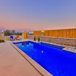 Sandak 2 Villa